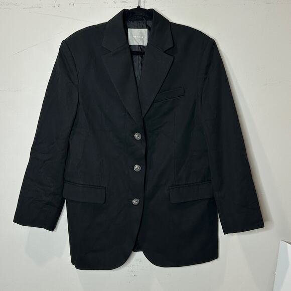 Everlane The 80's Blazer in Black 3 Button Front Long Sleeve Women's Size 6 NWOT - Picture 2 of 12